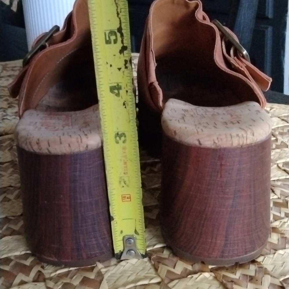 KORK EASE CLOGS - Picture 6 of 12